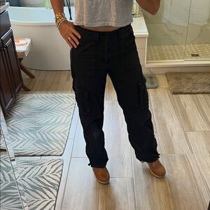 American Eagle Outfitters women's black Cargo Pants size 2